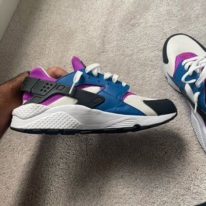 Nike Hurache size 11
